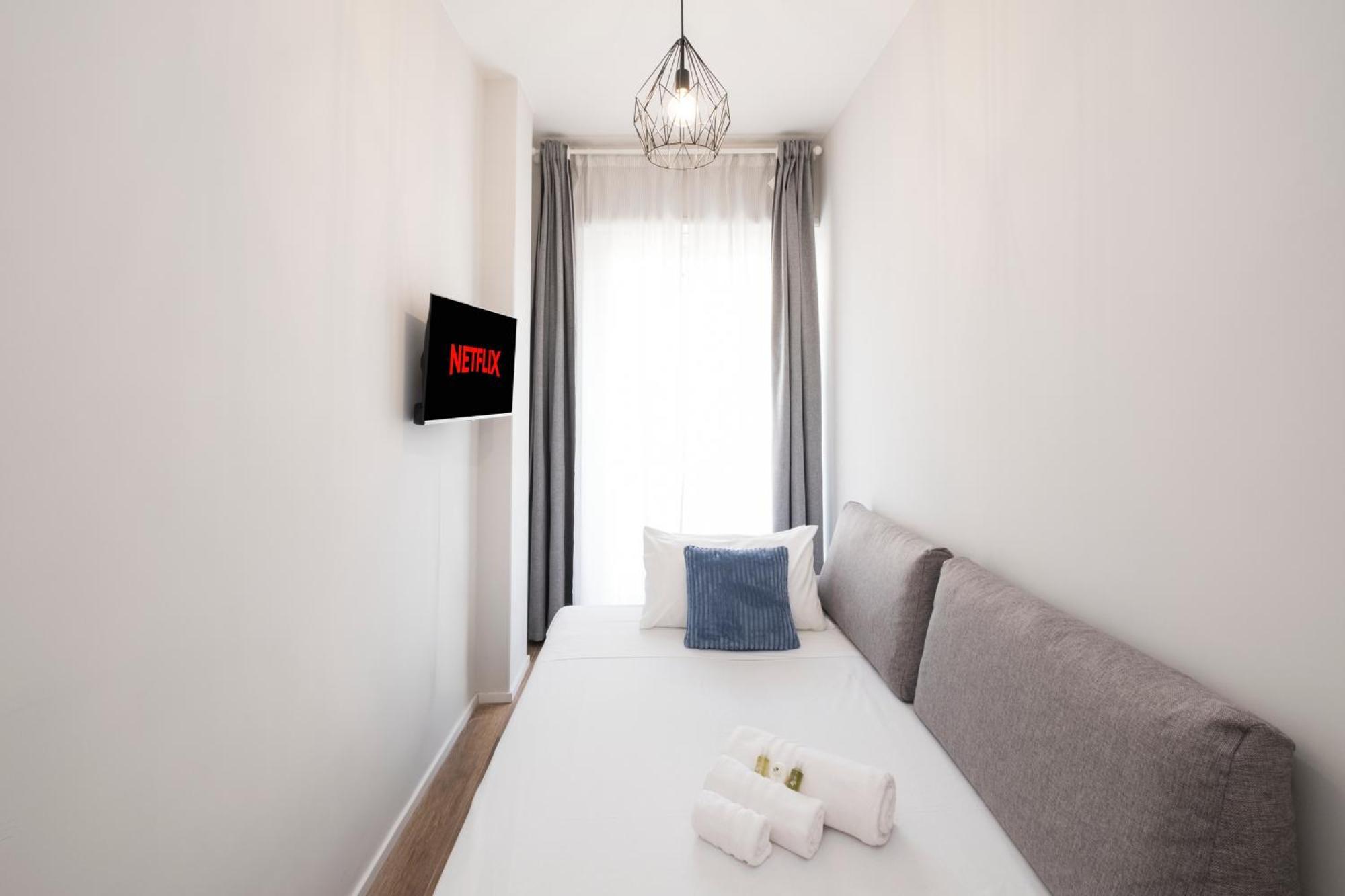 15 Minutes From The Centre Free Wi-fi & Netflix Roma