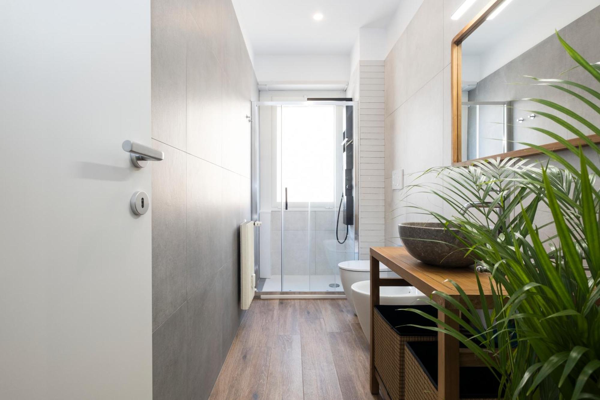 15 Minutes From The Centre Free Wi-fi & Netflix Apartment